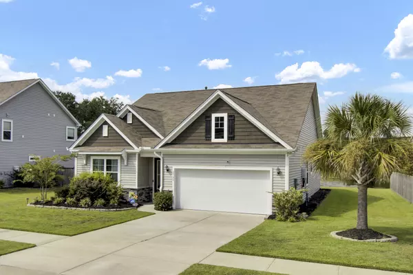 2720 Harmony Lake Dr, Johns Island, SC 29455