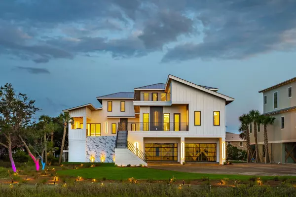 35 W 9th St, Folly Beach, SC 29439