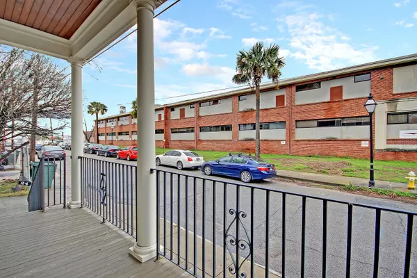 Charleston, SC 29403,26 Blake St #B