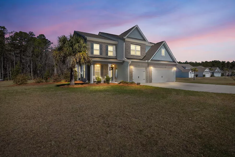547 Pontoon Rd, Huger, SC 29450
