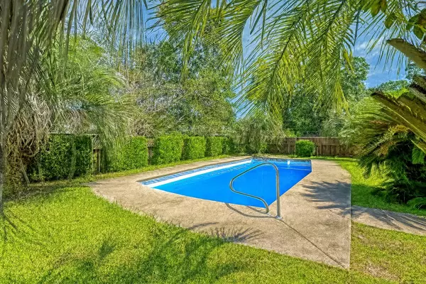 Summerville, SC 29485,113 Flicker Ln