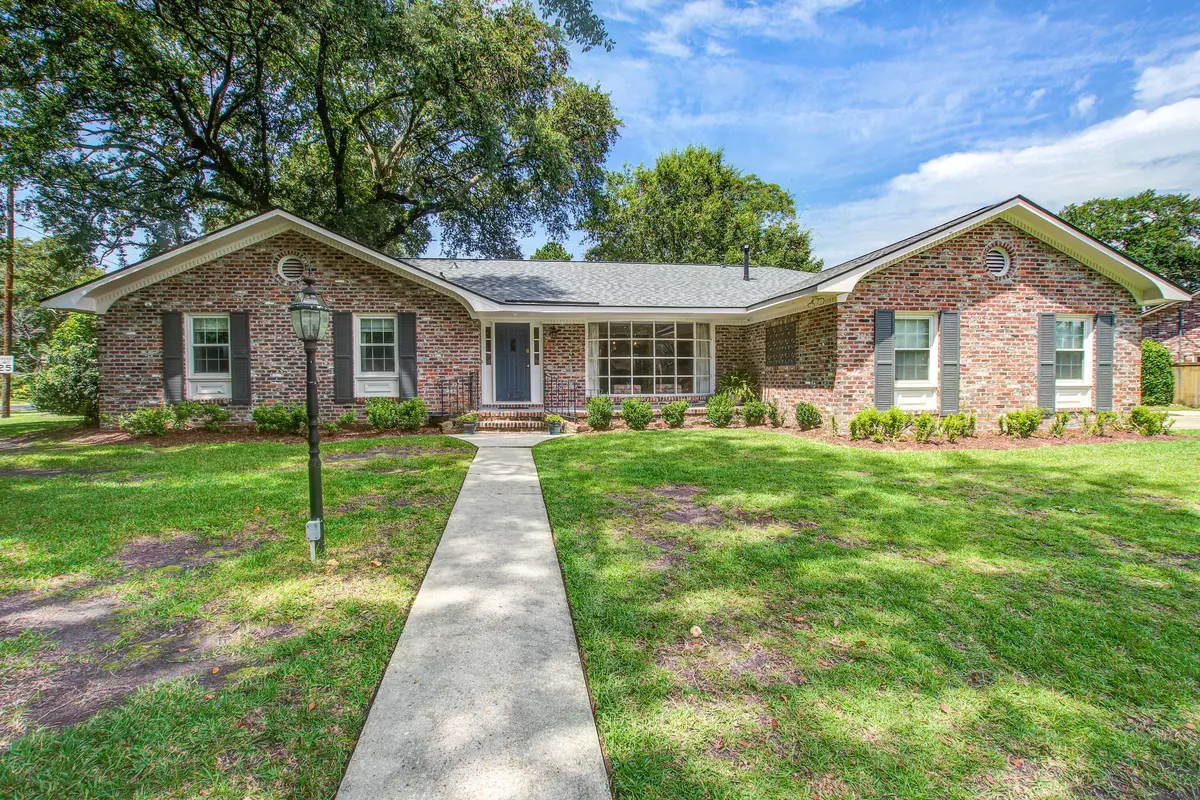 Charleston, SC 29407,1833 Huntington Dr