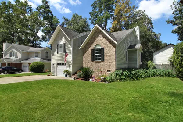 North Charleston, SC 29418,104 Excaliber Pl