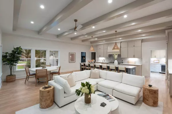 Mount Pleasant, SC 29464,340 Molasses Ln