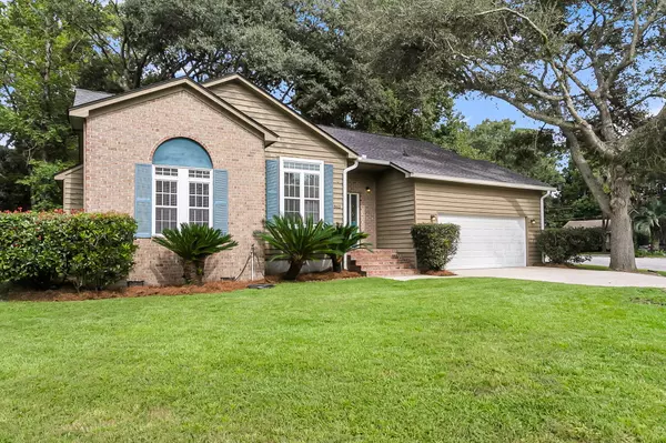 Mount Pleasant, SC 29464,862 Fairlawn Cir
