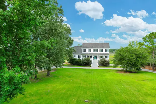 4760 Walking Horse Rd, Meggett, SC 29449