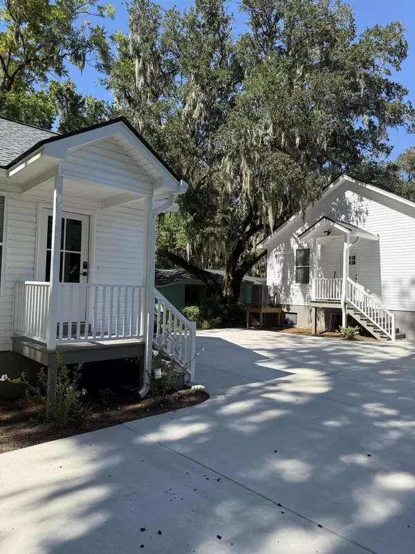677 & 679 Bear Swamp Rd, Johns Island, SC 29455