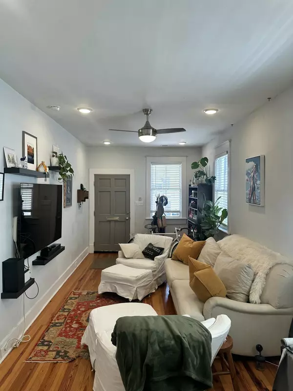Charleston, SC 29403,8 Maranda Holmes St