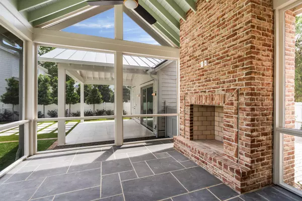 Mount Pleasant, SC 29464,551 Klein St