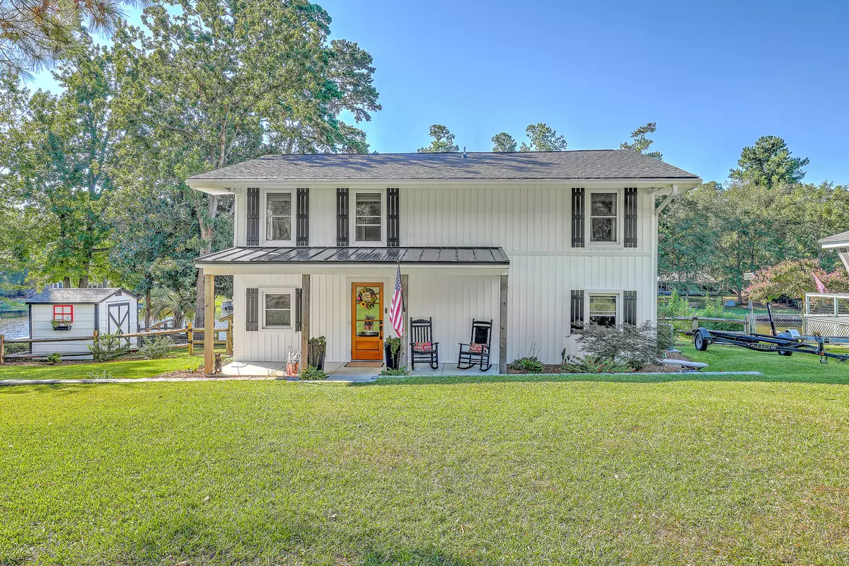 Manning, SC 29102,1223 Delano St