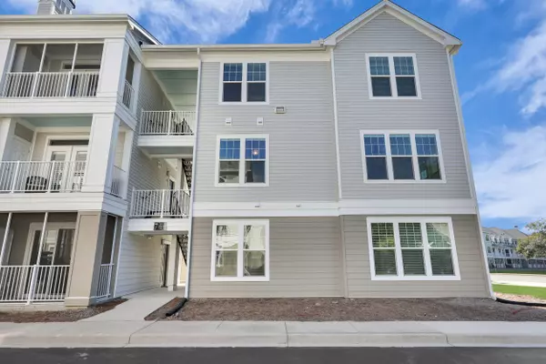 Charleston, SC 29492,130 River Landing Dr #7200