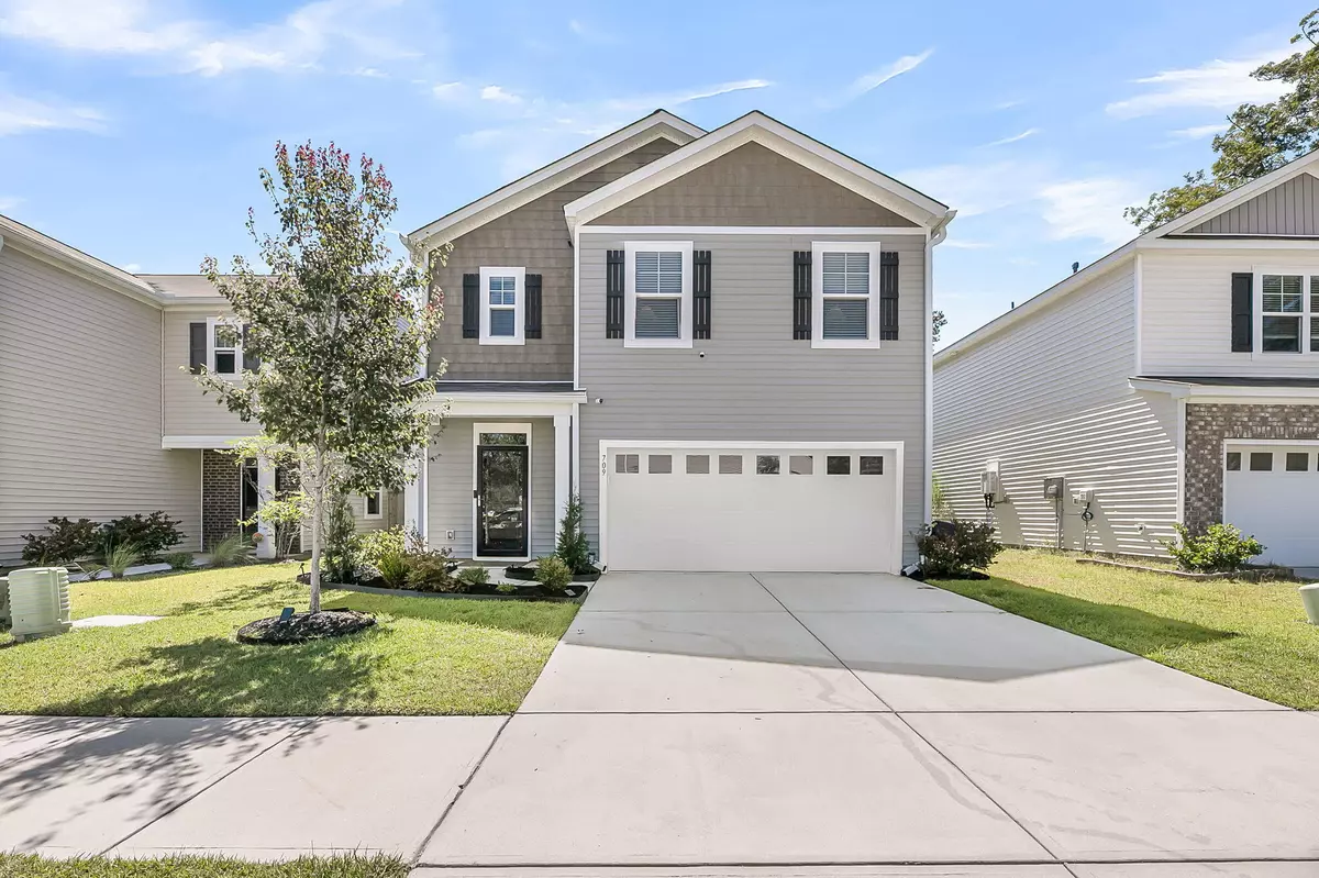 Charleston, SC 29414,709 Pepperbush St