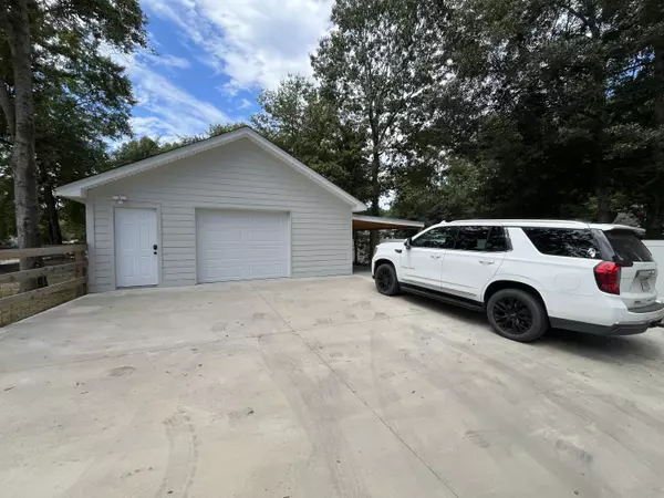 Eutawville, SC 29048,432 Belvedere Dr