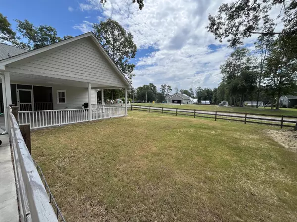 Eutawville, SC 29048,432 Belvedere Dr
