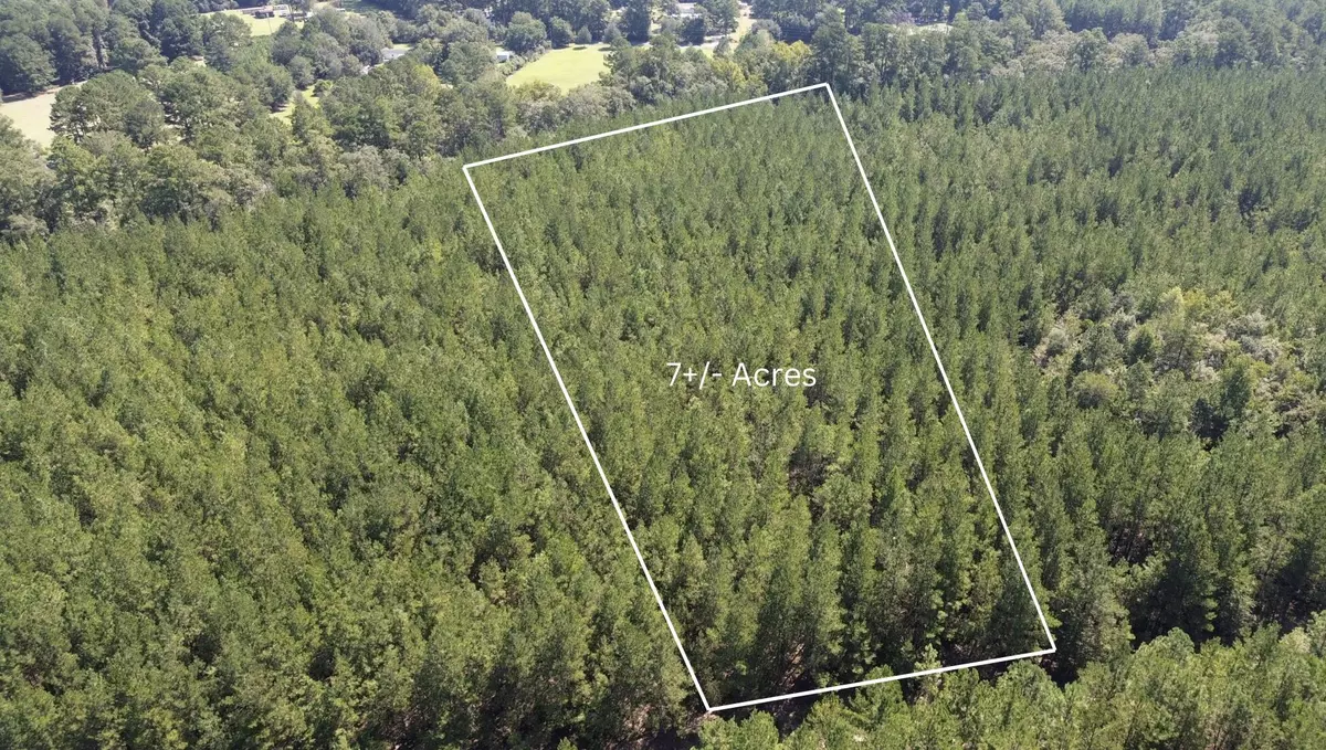 Cottageville, SC 29435,7 Red Oak Rd