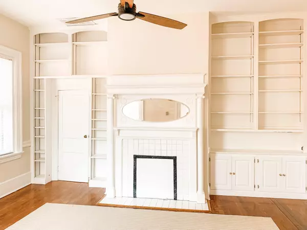 Charleston, SC 29401,52 S Battery #E