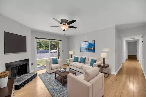 Charleston, SC 29412,1402 Camp Rd #8b