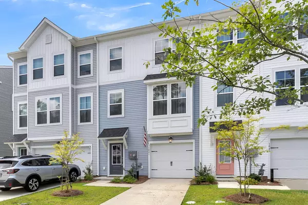 Hanahan, SC 29410,1041 Old Cypress