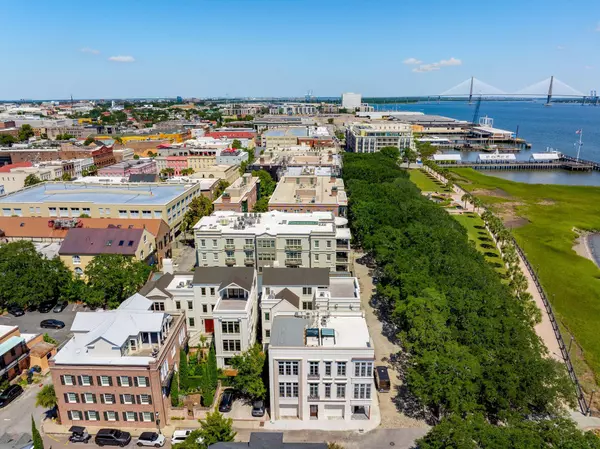 Charleston, SC 29401,4 Exchange St