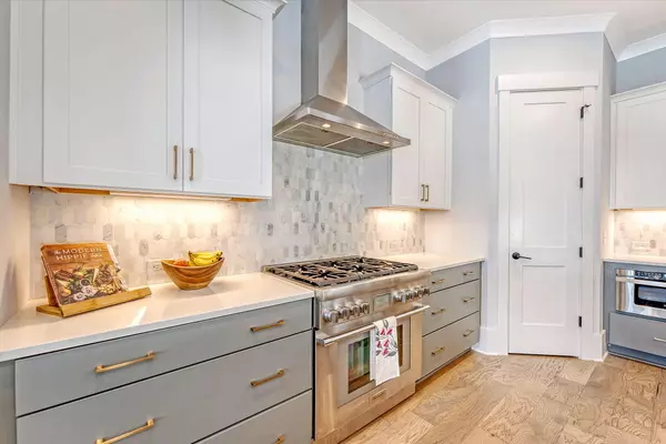 1182 Welcome Dr, Mount Pleasant, SC 29464