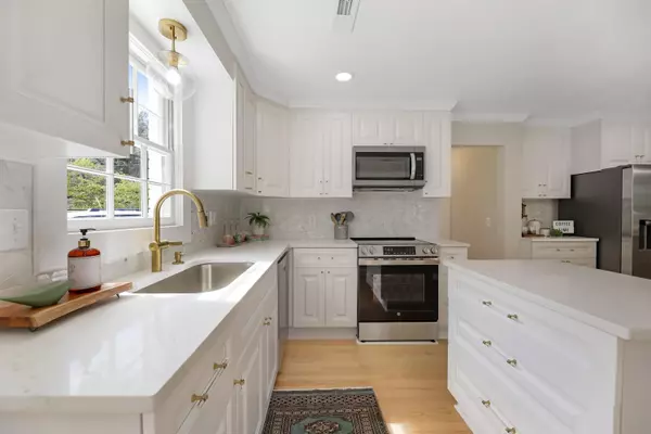 Moncks Corner, SC 29461,122 Pinewood Dr