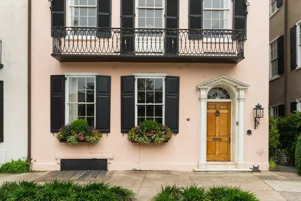 Charleston, SC 29401,55 E Bay St