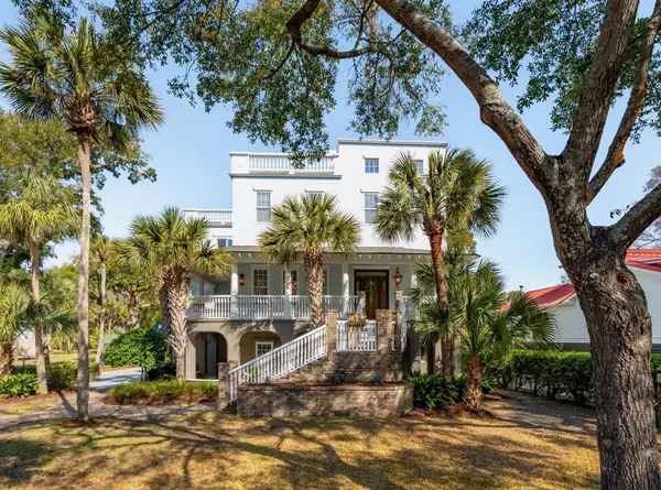 Isle Of Palms, SC 29451,3 Cross Ln