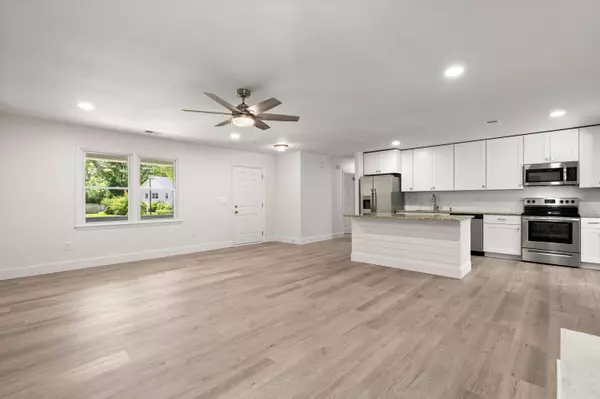 Summerville, SC 29486,116 Ruffin Rd