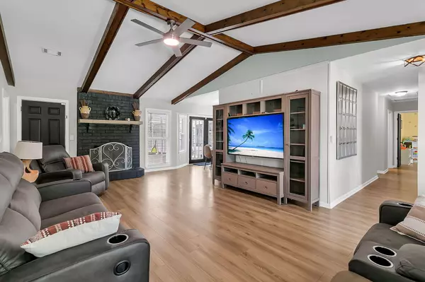 Summerville, SC 29486,206 Buckskin Dr