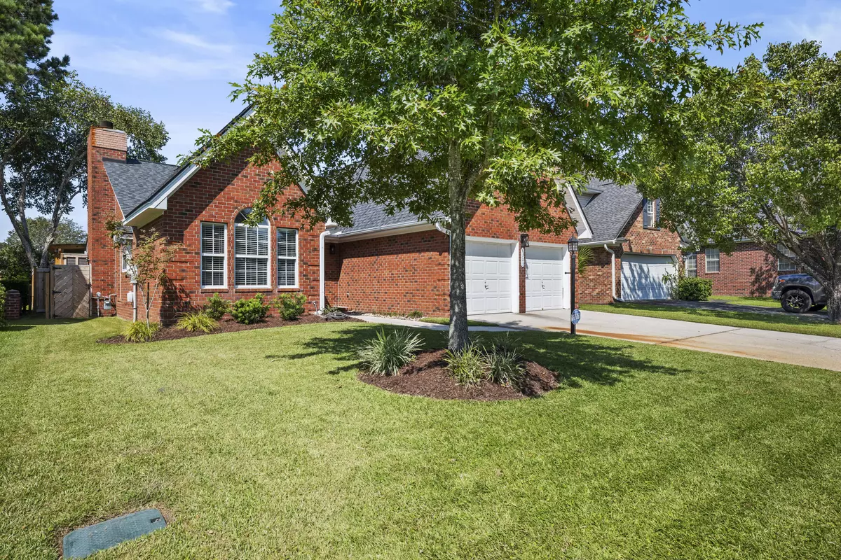 Hanahan, SC 29410,1305 Lark Ln