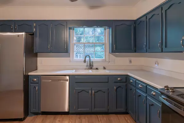 Spartanburg, SC 29302,106 Dutch Elm Ct