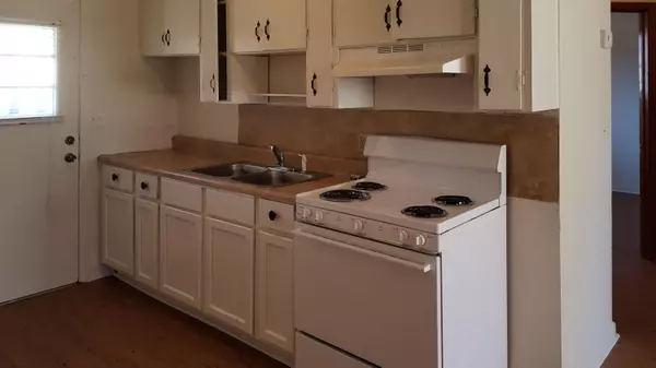 North Charleston, SC 29418,4380 Ross St #A