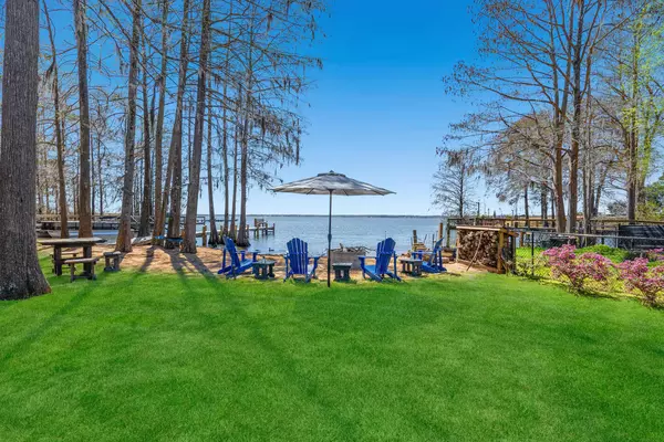 Summerton, SC 29148,1129 Duboise Dr