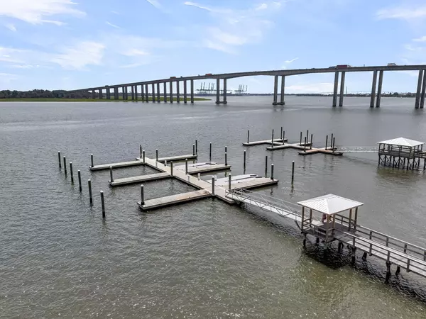 Charleston, SC 29492,108 Fairbanks Oak Aly #402