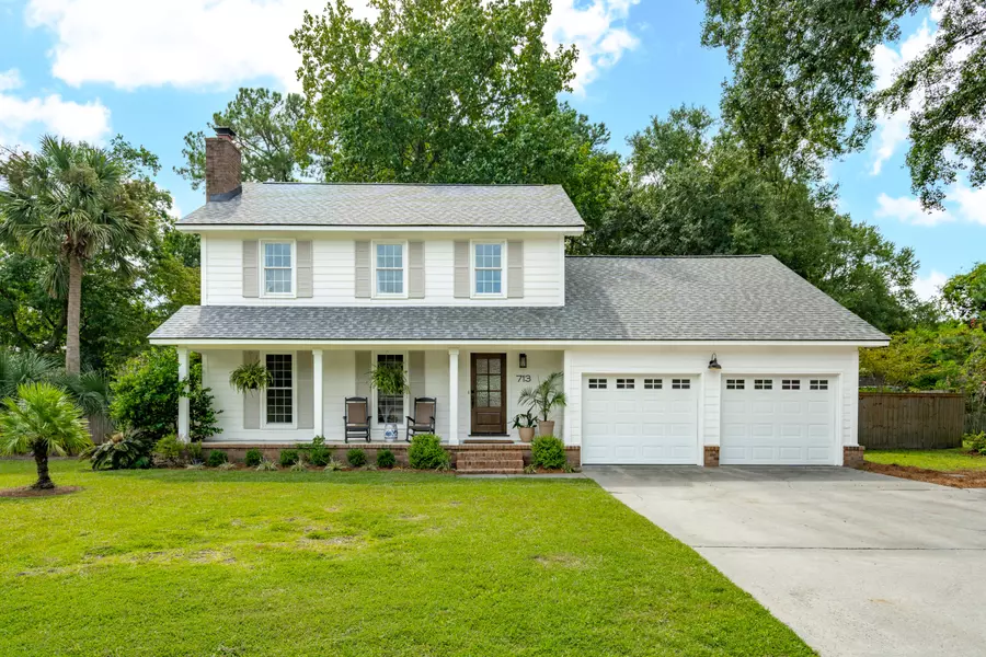 713 Sawgrass Ln, Mount Pleasant, SC 29464