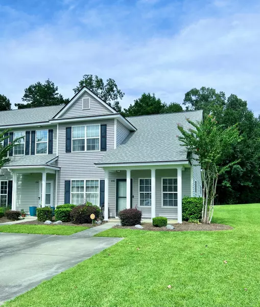 216 Congaree River Dr, Summerville, SC 29485