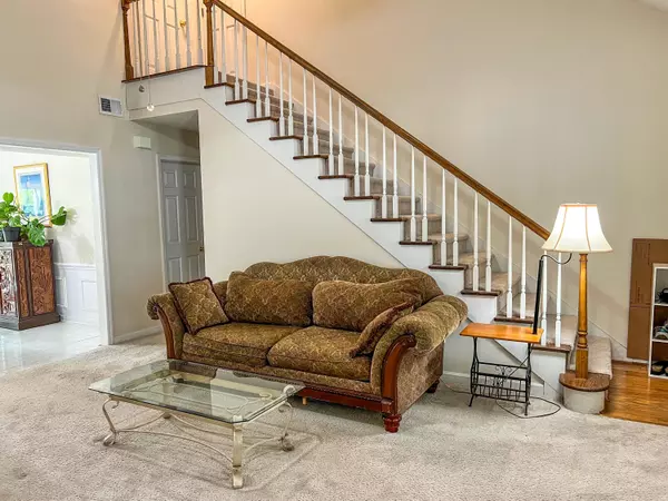 North Charleston, SC 29418,8250 Longridge Rd