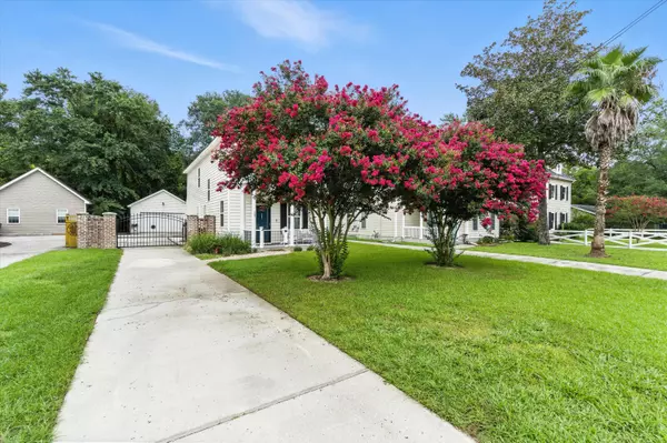Summerville, SC 29483,507 W 2nd N St