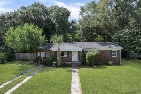 Charleston, SC 29412,1749 Lady Ashley St