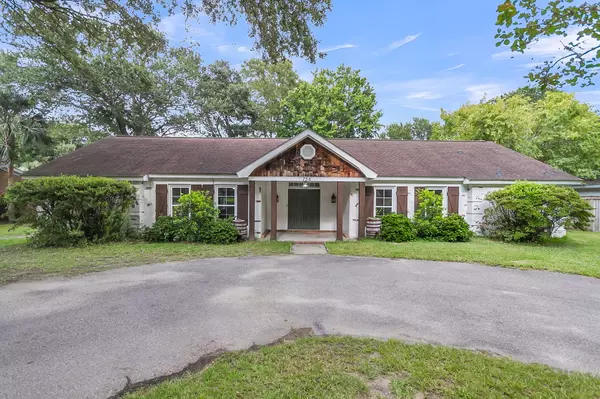 Mount Pleasant, SC 29464,756 Wakendaw Blvd