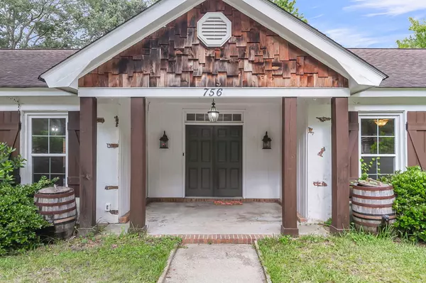 Mount Pleasant, SC 29464,756 Wakendaw Blvd