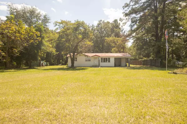 4269 Beulah Rd, Smoaks, SC 29481