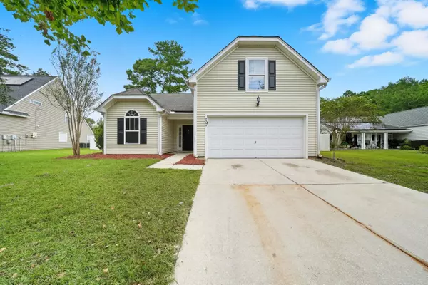 9049 Pickett Fence Ln, Summerville, SC 29485