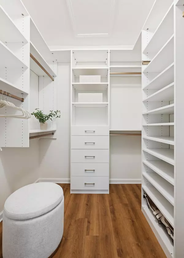 Daniel Island, SC 29492,400 Bucksley Ln #307