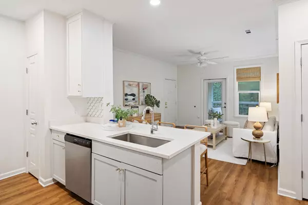 Daniel Island, SC 29492,400 Bucksley Ln #307