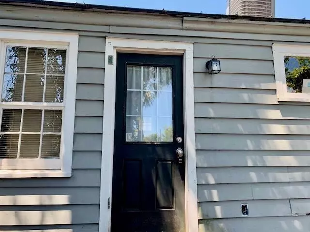107 Smith St #D, Charleston, SC 29403
