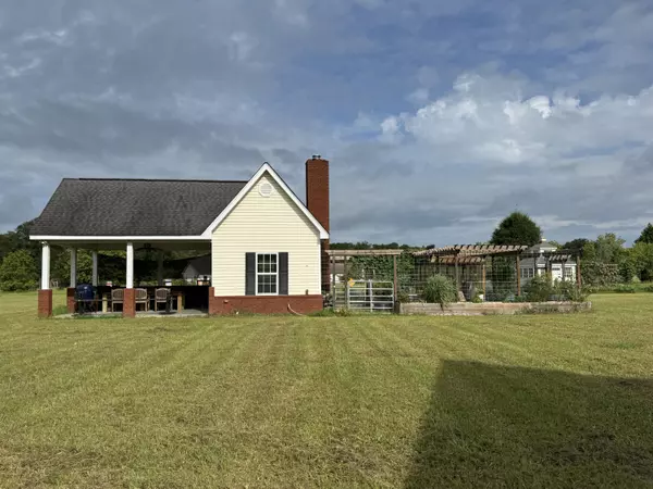 Walterboro, SC 29488,195 Sandy Springs Cir