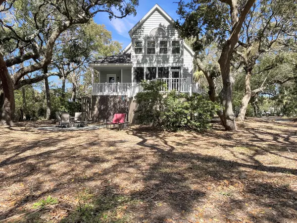 Isle Of Palms, SC 29451,5 Abalone Aly