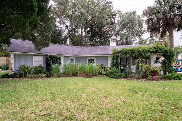 Isle Of Palms, SC 29451,2306 Hartnett Blvd