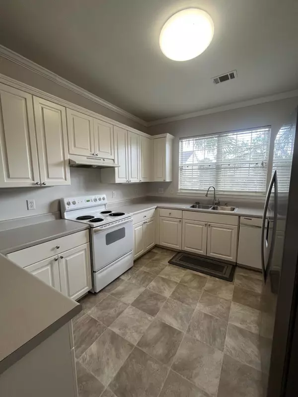 North Charleston, SC 29418,4543 Great Oak Dr